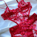 Εντυπωσιακό Κορμάκι Εσώρουχο με Κόκκινα Καρδιές