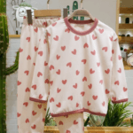 Ρομαντικό Παιδικό Σετ Πιτζάμας με Καρδιές