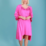 🩷 Γυναικεία Ρόμπα με Βολάν – Happy Family